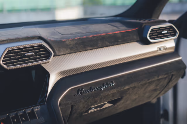Lamborghini Urus Performante — koła, wynajem w Warszawie
